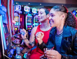 7c777 bet app স্লট গেম বিভাগের বিভিন্ন গেম লবির চিত্র